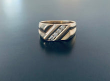 Load image into Gallery viewer, Men’s vintage diamond and gold ring