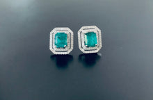 Load image into Gallery viewer, Stunning women’s emerald and diamond earrings