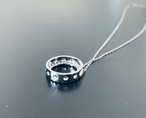 Women’s natural diamond circle necklace pendant